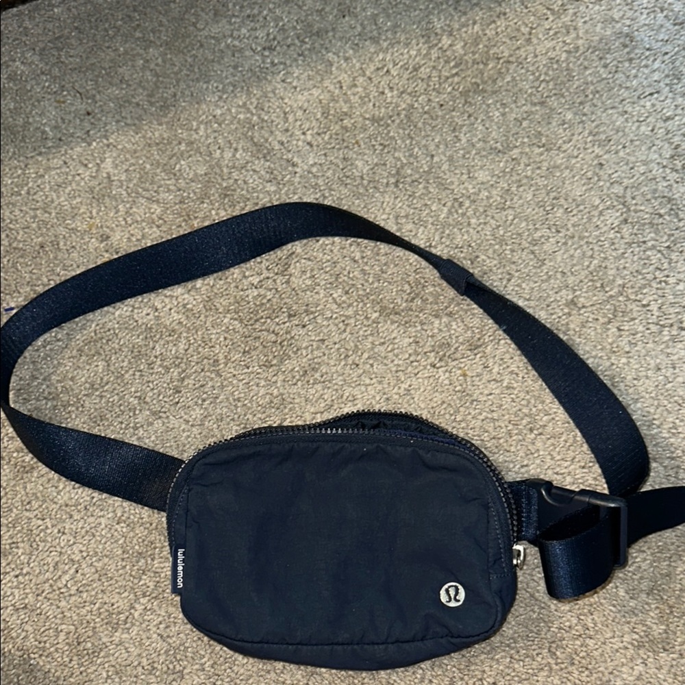 lululemon athletica Navy Blue Belt Bag Minimalist Design